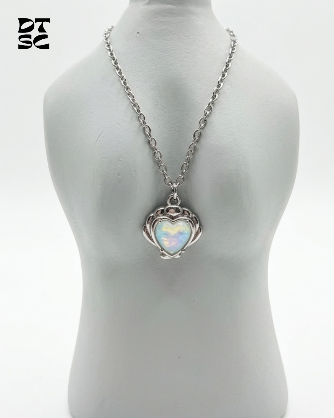 Blue Gem Heart Seashell Necklace